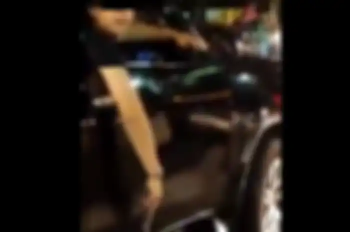 Viral Video Pengemudi Fortuner Acungkan Senjata ke Pengemudi Lain, Diberhentiin tapi Malah Kabur