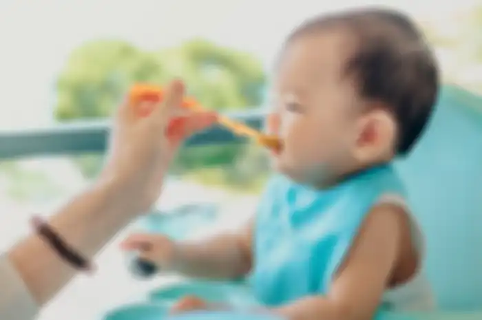 Illustrasi 6 makanan yang bagus untuk kesehatan mata anak