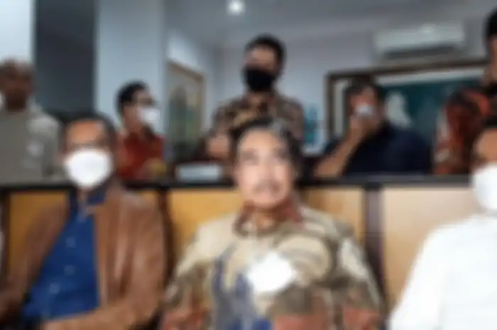 Hotma Sitompul gelar konferensi pers terkait prahara rumah tangganya