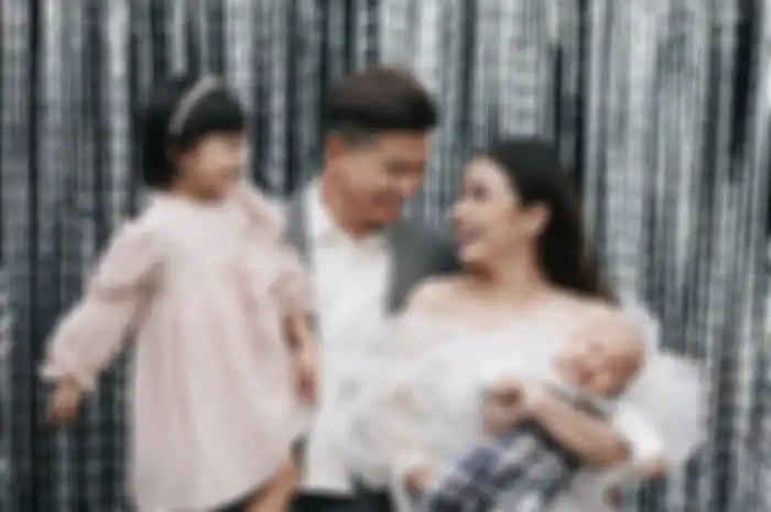 Glenn Alinskie, Chelsea Olivia, dan kedua anaknya