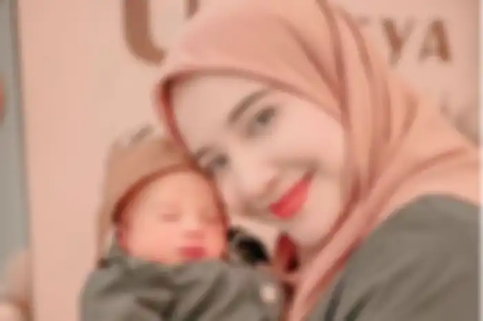 Zaskia Sungkar dan Ukkasya Muhammad Syahki.
