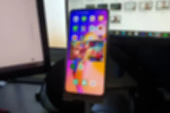 Tampilan game floating window di Oppo Reno5 F