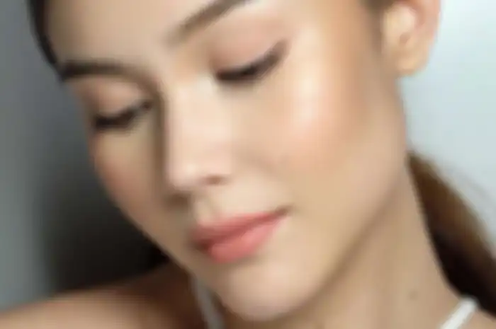 Ilustrasi makeup untuk kulit dehidrasi