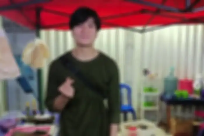Viral Mirip Lee Min Ho, Penjual Nasi Kuning Ini Dibully hingga Dagangannya Laris Manis
