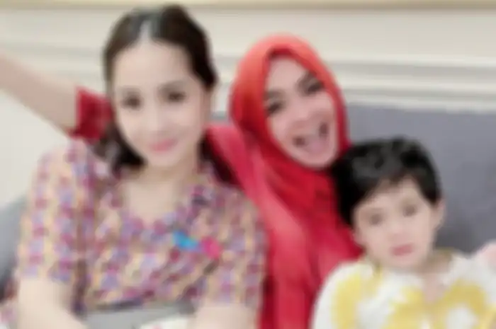 Nagita Slavina, Mama Rieta, Rafathar