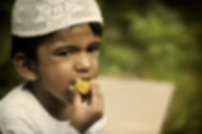 Tips mengajarkan anak puasa di Bulan Ramadan