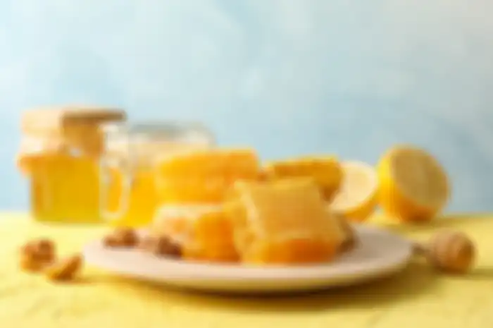 Ilustrasi air perasan lemon dan madu
