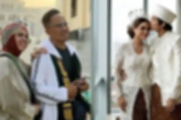 (Dari Kanan ke Kiri) Atta Halilintar, Aurel Hermansyah, Halilintar Asmid, dan Lenggogeni Faruk