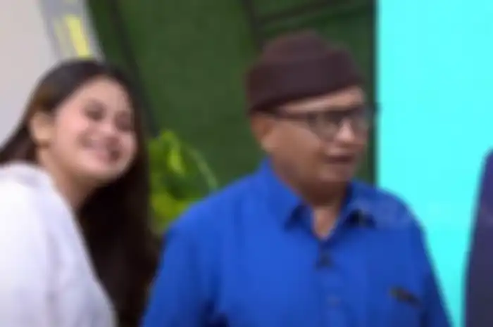 Lala Syafira dan Kadir di acara Okay Bos 