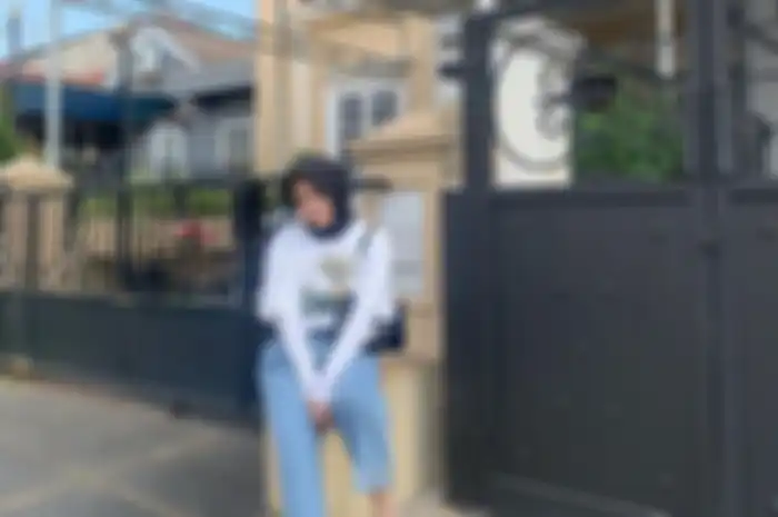 Potret Putri Delina