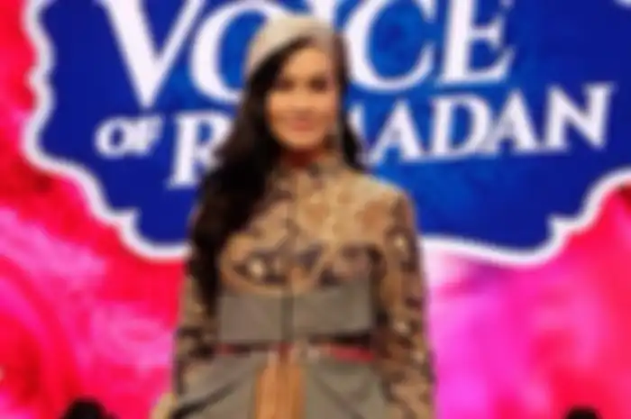 Iis Dahlia dalam acara Voice of Ramadhan.