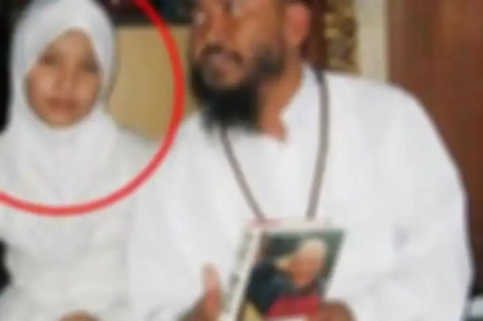 Lutfiyana Ulfa, istri Syekh Puji