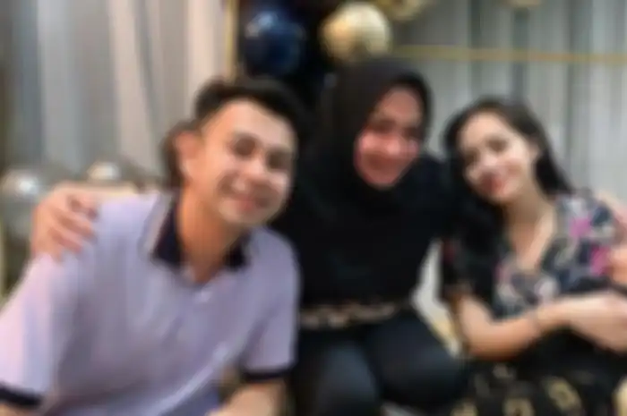 Raffi Ahmad, Mama Rieta, Nagita Slavina, dan Rafathar