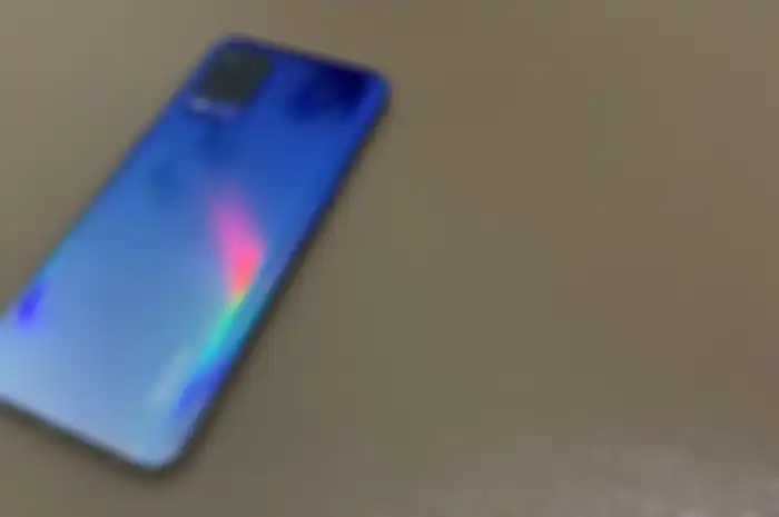 Desain belakang Oppo A54 warna Biru