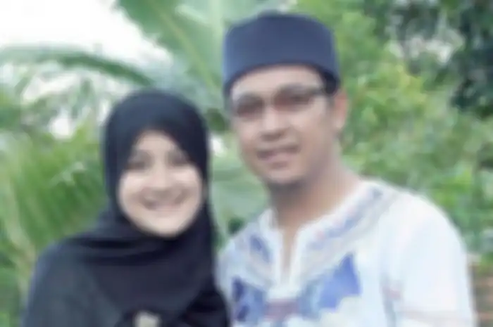 Umi Pipik dan Ustadz Jefri Al Buchori