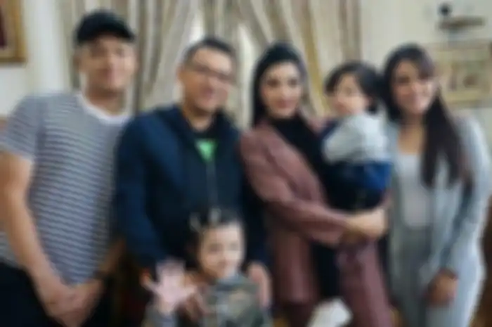 Keluarga Anang Hermansyah dan Ashanty 
