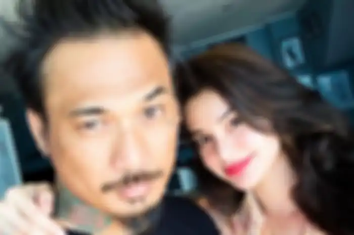 Nora Alexandra dan Jerinx drummer SID