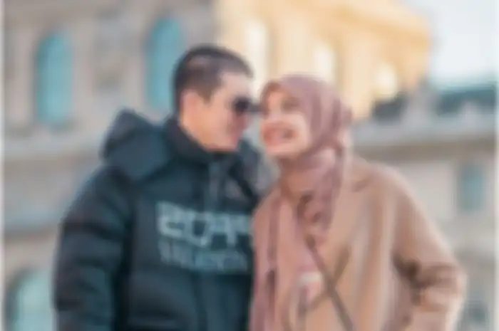 Pasangan Zaskia Sungkar dan Irwansyah