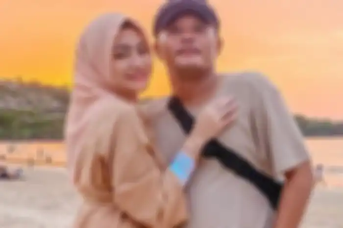 Sule dan Nathalie Holscher  
