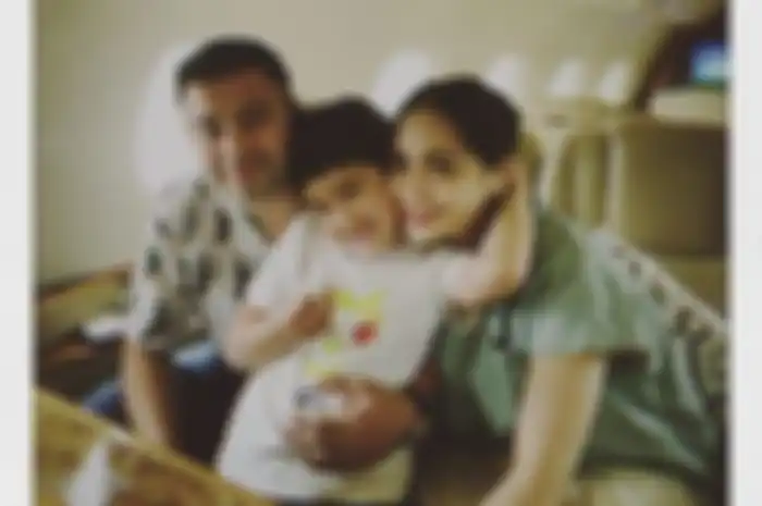 Raffi Ahmad dan Nagita Slavina #FamilyQuality dengan Rafathar ke Bali