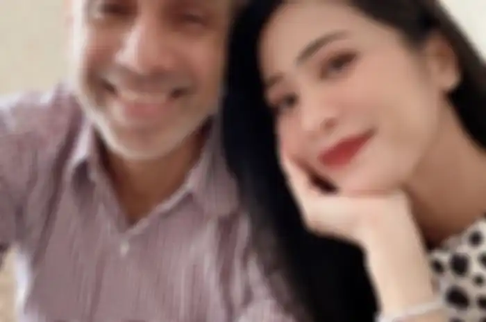 Bunga Zainal dan Sukhdev Singh