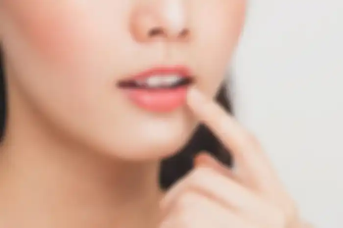 Ilustrasi bibir merah