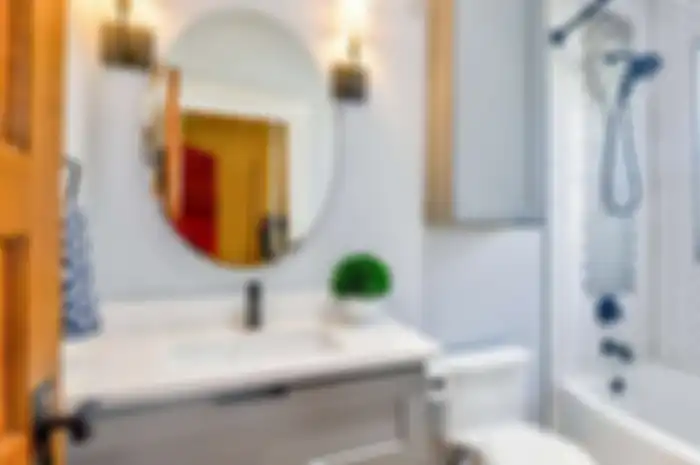 Cara menghilangkan bau pesing di kamar mandi