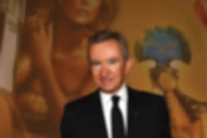 Kekayaan Bernard Arnault kalahkan Jeff Bezos dan Elon Musk.