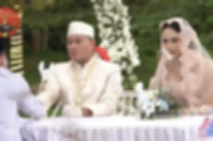 Vicky Prasetyo dan Kalina Ocktaranny.