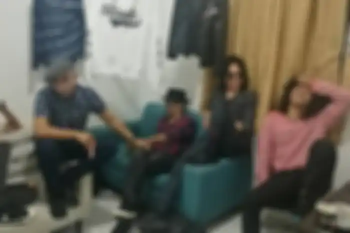 Abdee bersama formasi lengkap Slank. Ini jawaban kiprah bisnis Abdee Slank sulit ditemukan melalui laman pencarian Google.