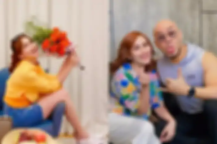 Ayu Ting Ting mengunggah foto bareng Deddy Corbuzier. Namun, gestur Ayu Ting Ting malah dihujat netizen. 