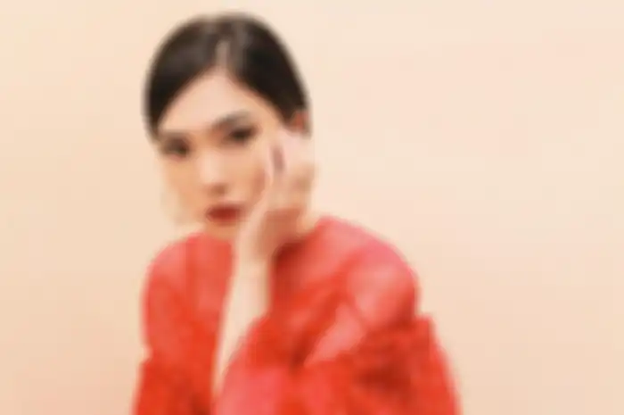 Tips merawat rambut ala Isyana Sarasvati