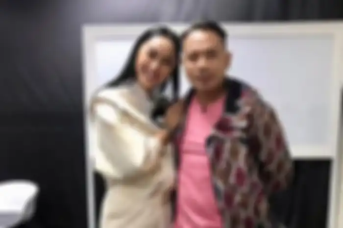 Kalina Ocktaranny dan Vicky Prasetyo.