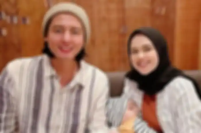 Keluarga Roger Danuarta dan Cut Meyriska