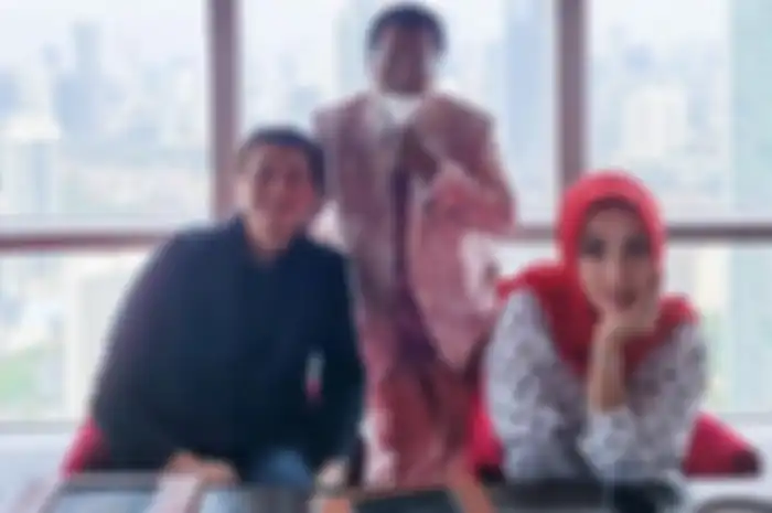 Sekelas Hotman Paris Saja Dibikin Melongo, Syahrini dan Reino Barack Ternyata Miliki 5 Restoran Super Mewah di Puncak Jakarta dengan Pemandangan Bundaran HI, Sang Pengacara30 Miliar: Wow!