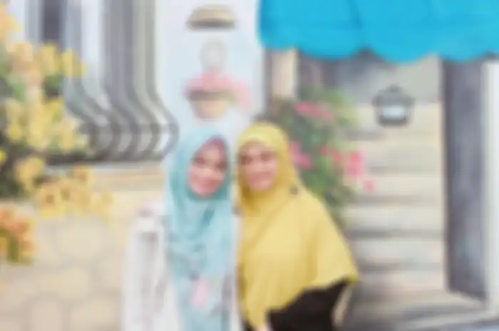 Dituding bentak Teh Ninih di masjid dan terseret dalam masalah pernikahan orangtuanya, putri sulung Aa Gym Ghaida Tsurayya memberi jawaban tak terduga.