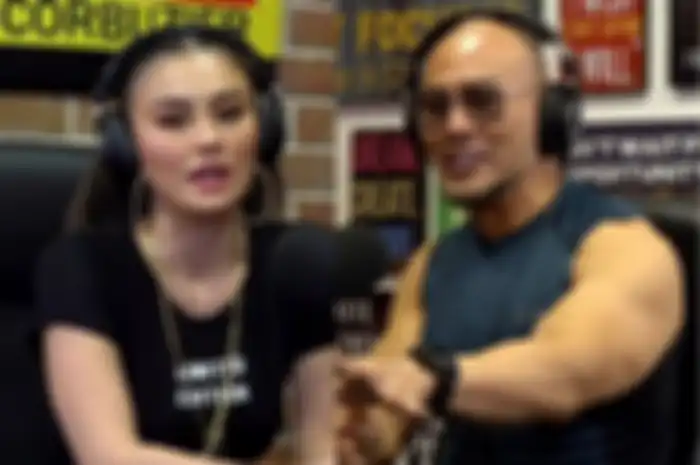 Deddy Corbuzier dan Agnez Mo sempat berpacaran lama, tapi putus