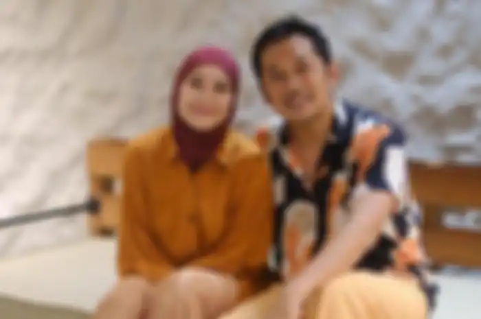 Zaskia Adya Mecca dan Hanung Bramantyo