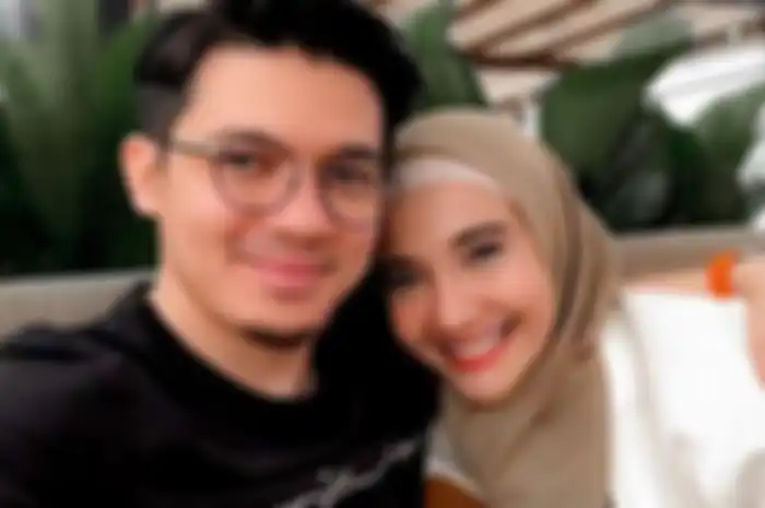 Zaskia Sungkar dan Irwansyah