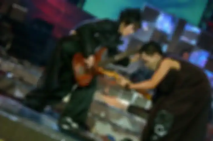 Kotak di Kompetisi The Dream Band Tahun 2004