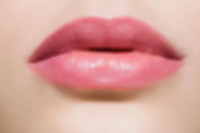 Lipstik warna soft pink
