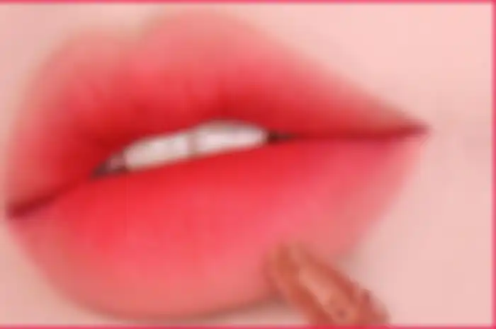 Cara membuat ombre lips