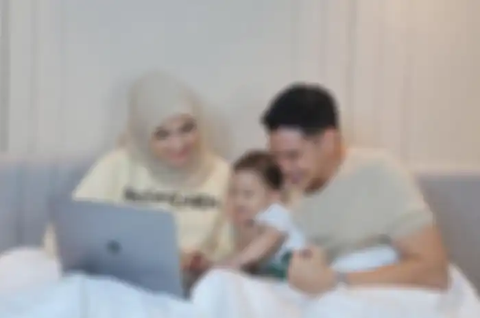 Rezky Aditya ternyata berbeda sikap dengan Citra Kirana soal isu perselingkuhan. 