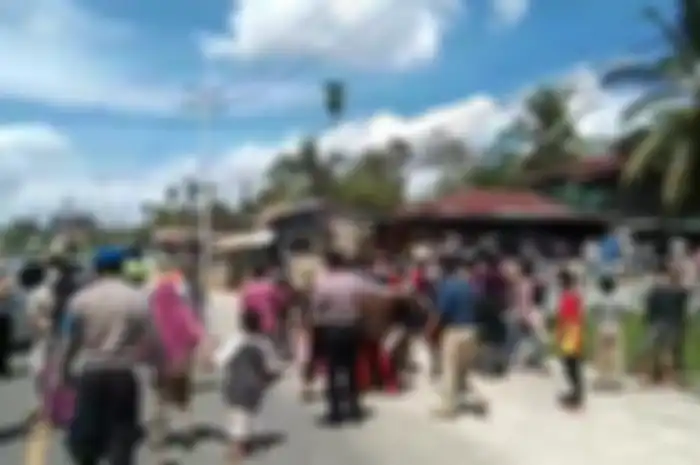 Kerusuhan yang terjadi saat pihak keluarga hendak menjemput paksa jenazah pasien Covid-19