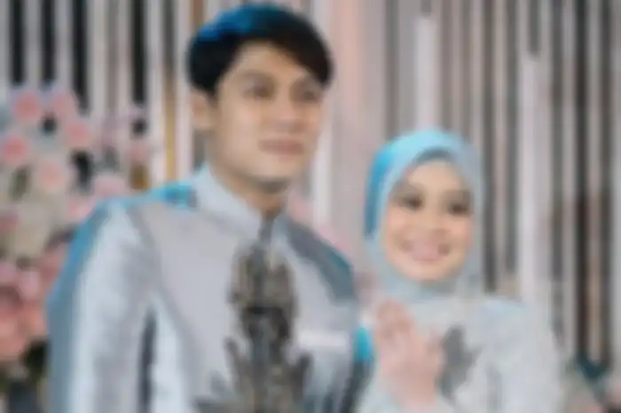 Setelah kecewa umumkan tanggal pernikahan secara mendadak, Rizky Billar dan Lesti Kejora kini harus tunda rangkaian acara karena hal ini.