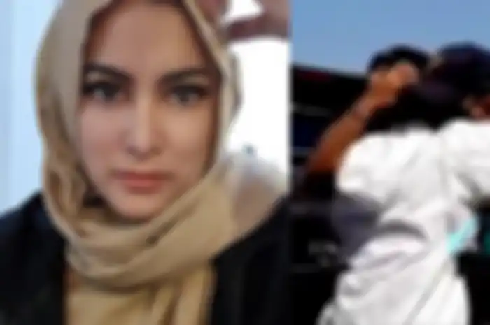 Jane Shalimar, dan Muhammad Zarno peluk erat pacar ibunya. 