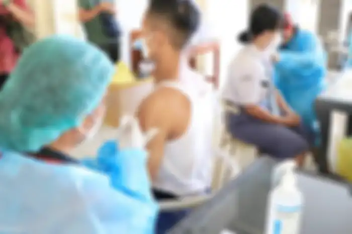  Pelaksanaan vaksinasi Anak Usia 12-17 Tahun di SMPN 8 Denpasar. 
