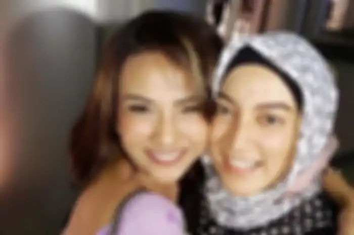 Jane Shalimar dan Vanessa Angel
