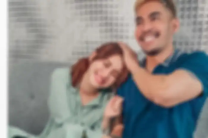 Foto Ayu Ting Ting dan Robby Purba