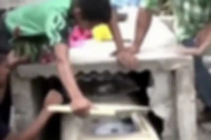 Pria ini bongkar makam sang istri usai dengar teriakan dari dalam kubur